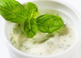 طريقة عمل مايونيز بالأعشاب