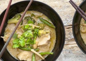 طريقة عمل كاري الدجاج بالخضار