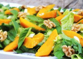 طريقة عمل سلطة المانجو والجوز