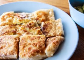 طريقة عمل المطبق بالدجاج