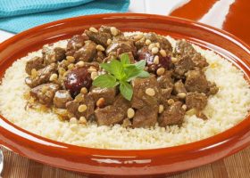 طريقة عمل طاجن لحم مغربي بالتمر