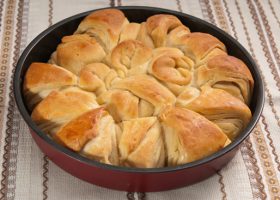 طريقة عمل الفطيرة البلغارية