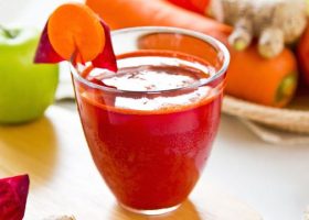 طريقة عمل عصير البنجر والجزر