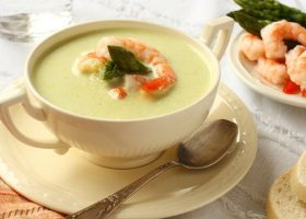 طريقة عمل حساء السمك بالكراث