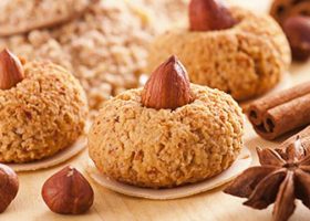 طريقة عمل بسكويت باللوز والقرفة