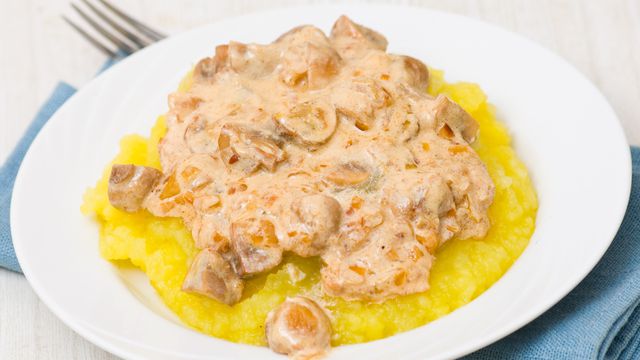 طريقة عمل بطاطا بوريه مع الصوص