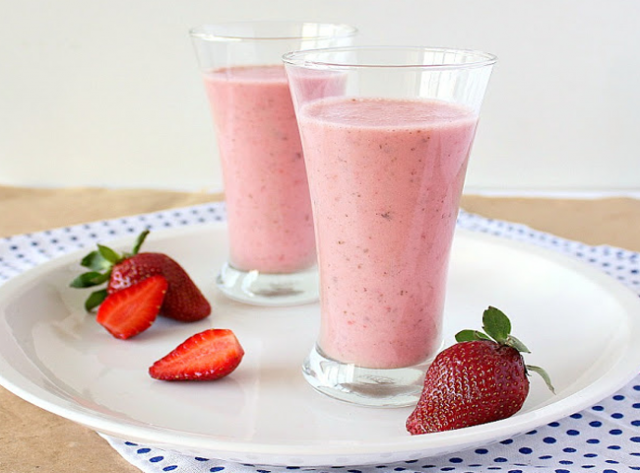 طريقة عمل عصير الحليب بالفراولة