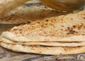 طريقة عمل خبز الصاج السعودي