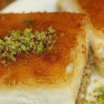 طريقة عمل النمورة بالقشطة