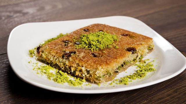 طريقة عمل قطايف تركية بالفستق