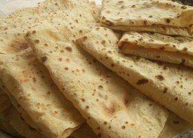 طريقة عمل خبز الرقاق الإماراتي