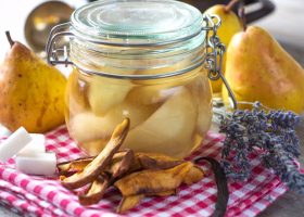 طريقة عمل كمبوت الإجاص