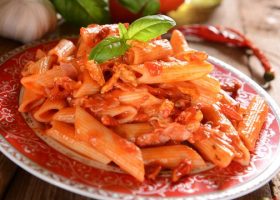 طريقة عمل مكرونة بقدر الضغط