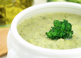 طريقة عمل شوربة كريمة البروكلي
