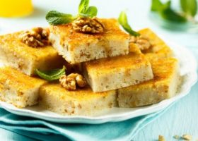 طريقة عمل كيكة الرمل بدون زبادي