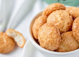 طريقة عمل اقراص جوز الهند بدون بيض