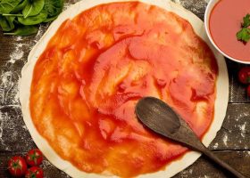 طريقة عمل صلصة البيتزا الجاهزة