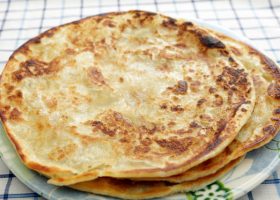 طريقة عمل خبز البراتا الهندي