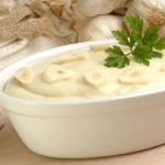 طريقة عمل بطاطس بوريه بالثوم