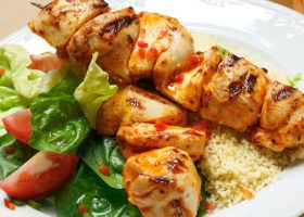 طريقة عمل شيش الدجاج المغربي مع الكسكس