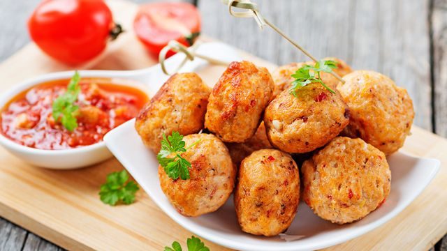 طريقة عمل تشيكن بولز