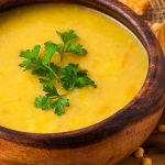 طريقة عمل شوربة العدس الاصفر بالشعرية