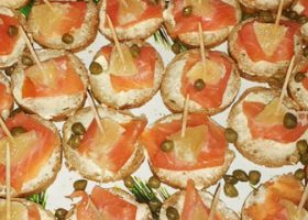 طريقة عمل كانابيه السلمون