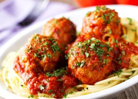 طريقة عمل سباجيتي بكرات الدجاج