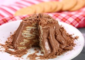 طريقة عمل الليزي كيك بالفليك