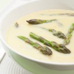 طريقة عمل شوربة كريمة الهليون