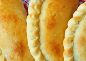 طريقة عمل فطائر كالزوني الايطالية