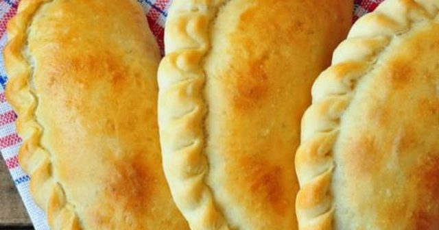 طريقة عمل فطائر كالزوني الايطالية