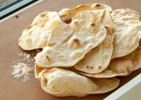 طريقة عمل خبز تنور الغاز