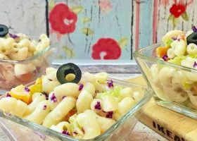 طريقة عمل سلطة المكرونة بالزبادي والخضار