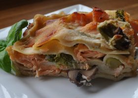 طريقة عمل لازانيا بالسلمون