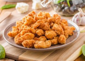 طريقة عمل قطع الدجاج الصغيرة