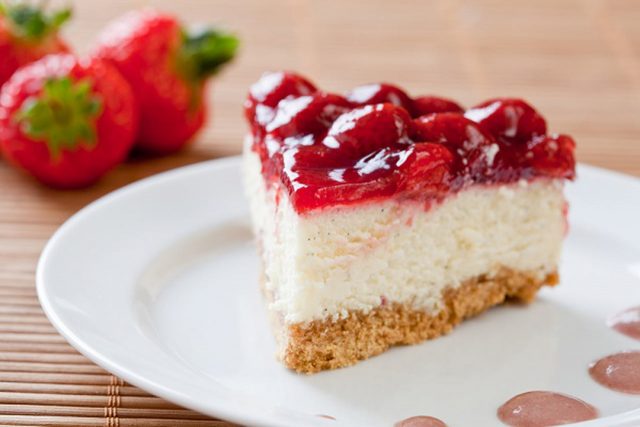 طريقة عمل تشيز كيك دايت بالفراولة