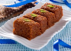 طريقة عمل كيكة الحليب المحموس