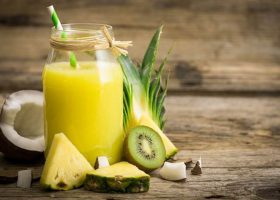 طريقة عمل عصير الاناناس والكيوي بالحليب