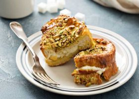 طريقة عمل فرنش توست بالجبن