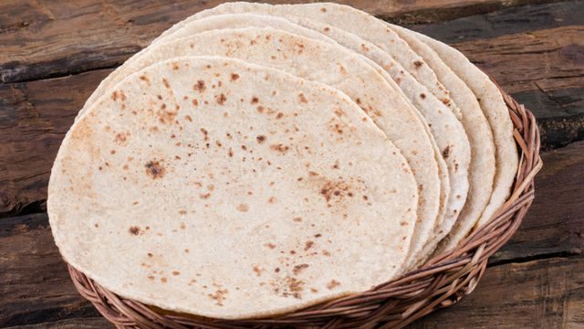 طريقة عمل الجباتي الهندي