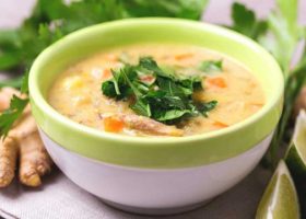 طريقة عمل شوربة عدس بالدجاج