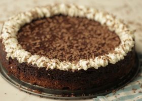 طريقة عمل حلى بالقرفه والتمر