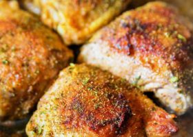 طريقة عمل تتبيلة دجاج مقلي بالزعتر