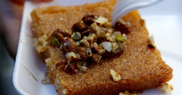 طريقة عمل الكنافة العربية بالبرغل الخشن