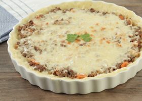 طريقة عمل فطيرة البطاطس باللحم المفروم