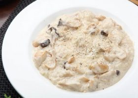 طريقة عمل الروزيتو بالكريمه والدجاج