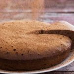 طريقة عمل الكيك الاسفنجي بالكاكاو