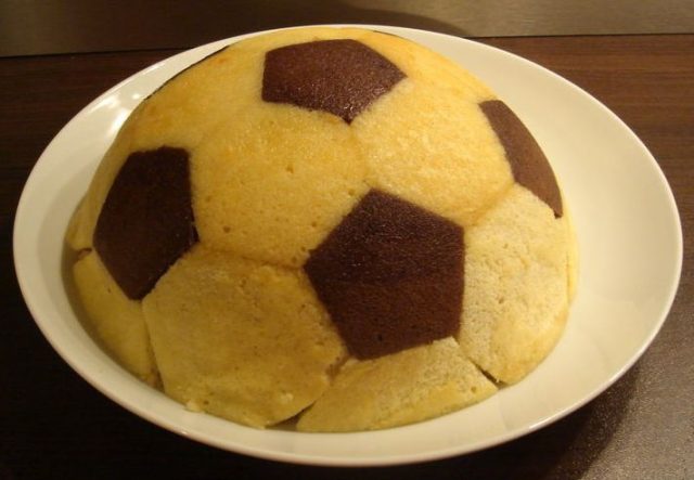طريقة عمل كيك كرة القدم