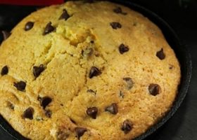 طريقة عمل كيكة الكوكيز الطرية